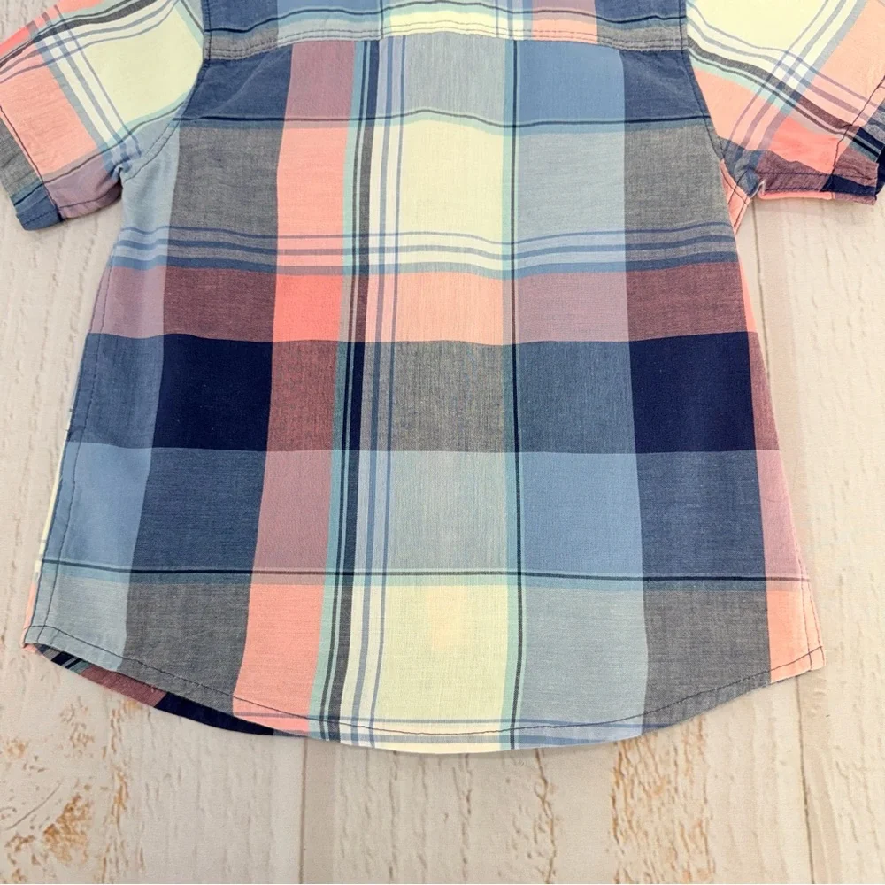 OshKosh‎ Toddler Boy 3T Plaid Button Up Shirt Blue Pink Short Sleeve